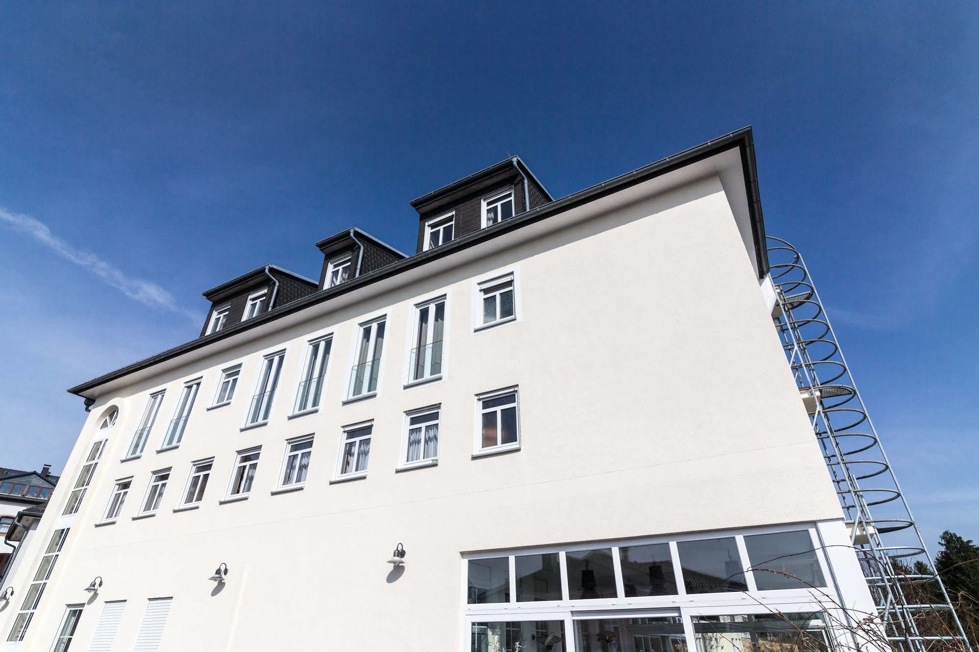 Hotel Schoene Aussicht Frankfurt am Main Buitenkant foto